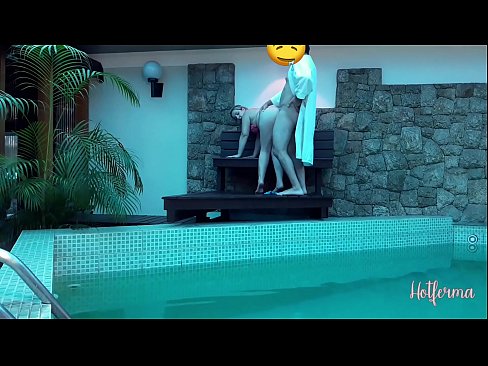 ❤️ Chefen bjuder in tjänsteflickan till poolen, men kunde inte motstå en het ❤️ Porno at sv.ph-vassena.ru ﹏